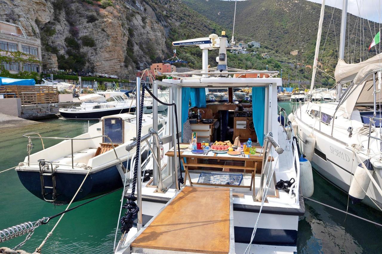 Aloha Jak'S Boat Alassio Eksteriør billede